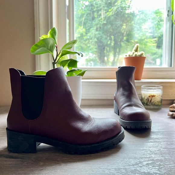 American Eagle Outfitters Shoes - Maroon/Burgundy Doc Martin style ankle boots